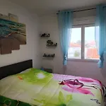 Neuf 80m2 +terrasse 100m Lejlighed
