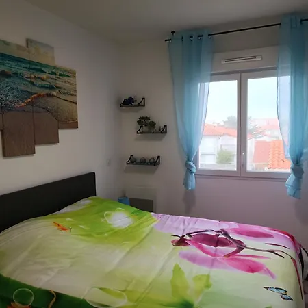 Neuf 80m2 +terrasse 100m Appartement