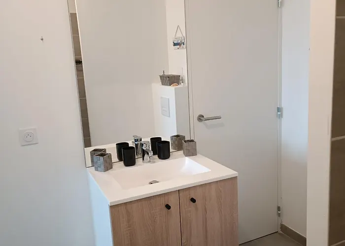 Neuf 80m2 +terrasse 100m Lejlighed